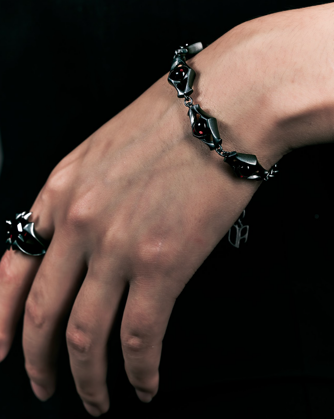 Ember Ring | Matte Black & Garnet
